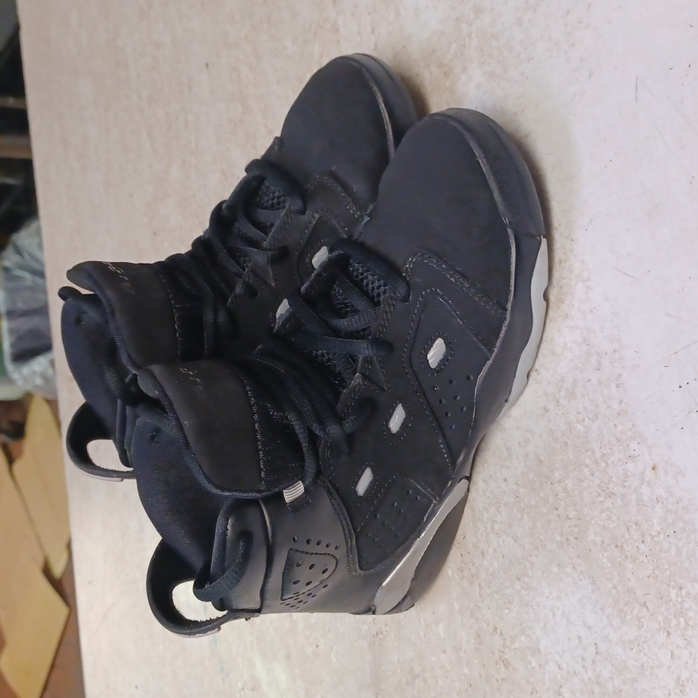 Retro Jordan 6s